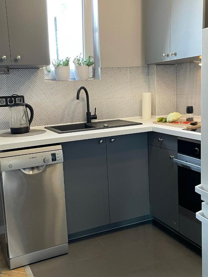 Grey Gucci Apartment City Center وارسو المظهر الخارجي الصورة