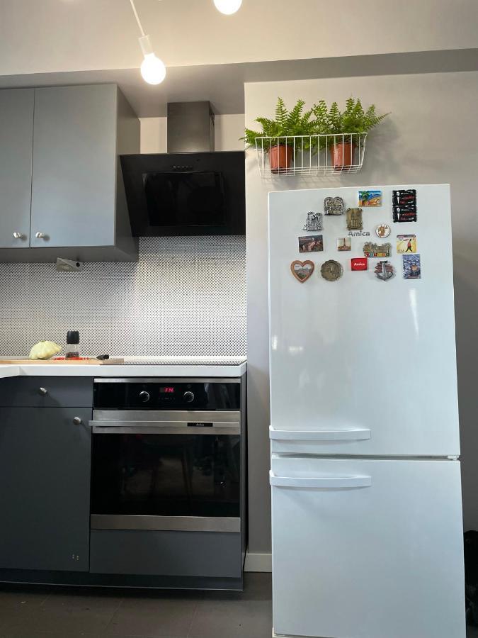 Grey Gucci Apartment City Center وارسو المظهر الخارجي الصورة